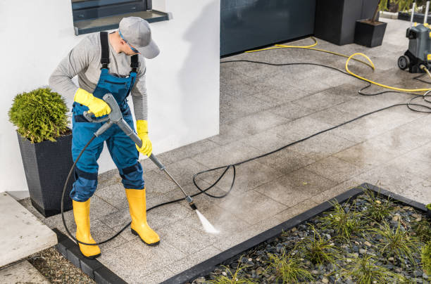 Best Garage Pressure Washing  in Ranchos De Taos, NM